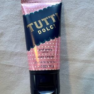 Bath and Body Works Tutti Dolci body cream